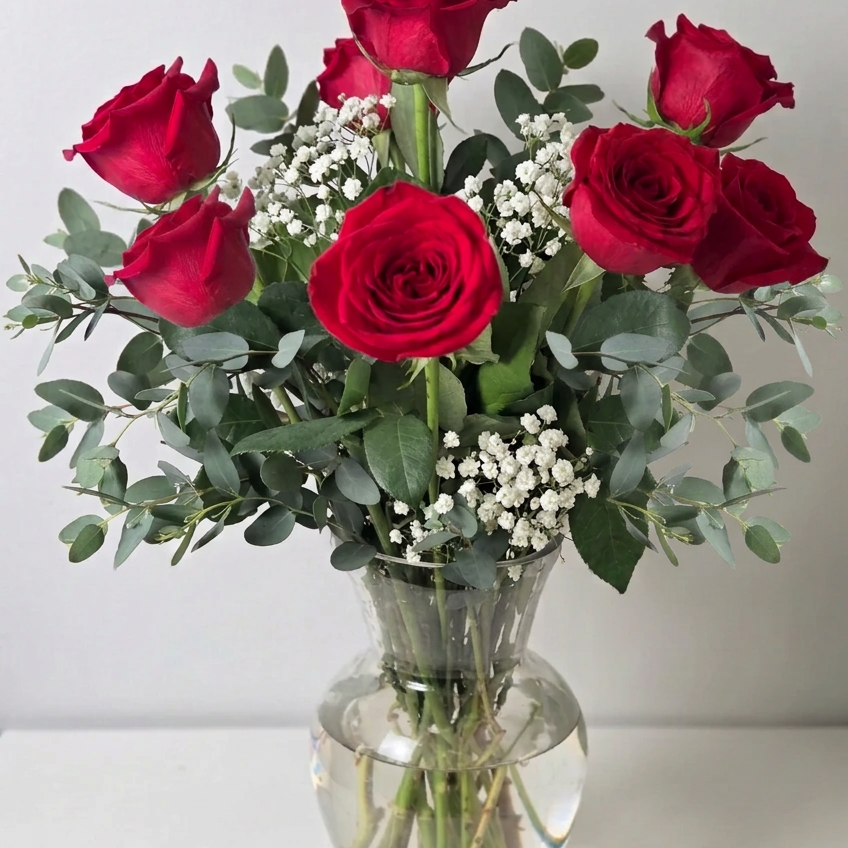 Red Roses Half Dozen Arrangement in a Vase